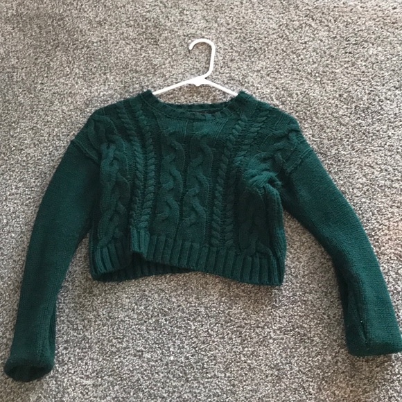 Urban outfitter short sweater top - Picture 1 of 2